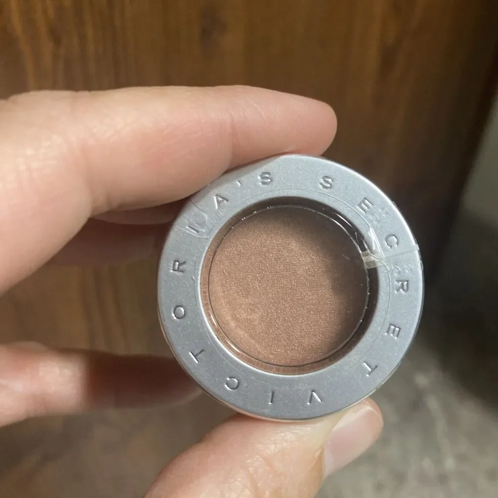 VICTORIA'S SECRET SILK WEAR SHIMMERING‎ POWDER EYE COLOUR Copper Penny